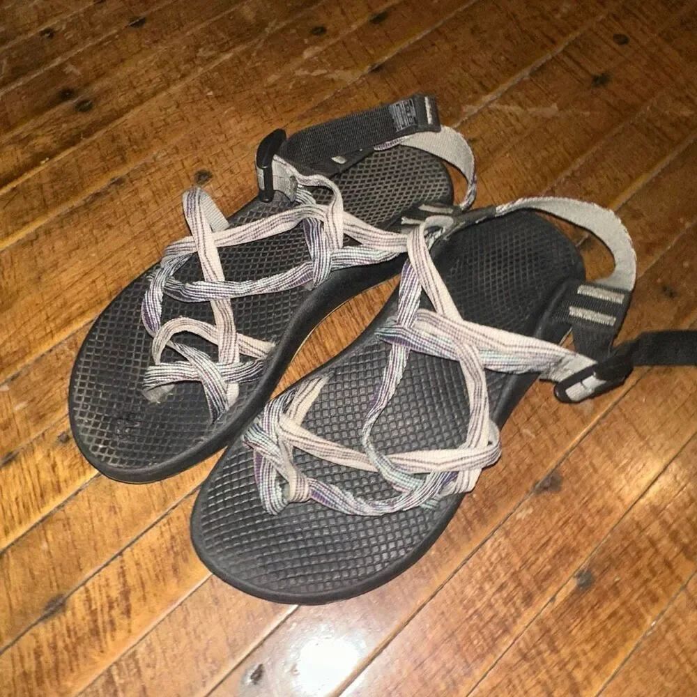 Chaco purple double strap orthotic arch support gorpcore 8 sandals